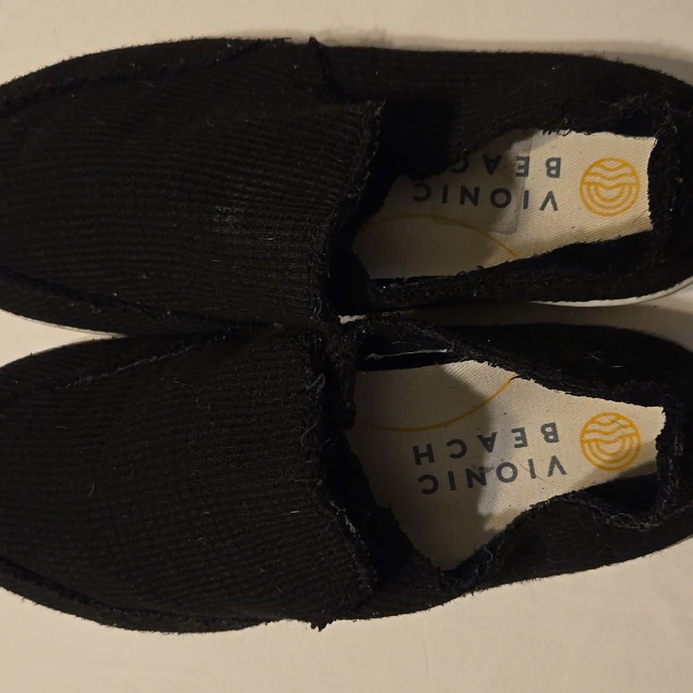 Vionic Beach Black Slip-On Shoes